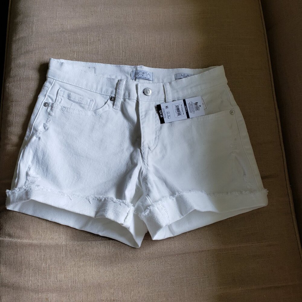 Sofia Vergara Women's Lila Mid Rise Destructed White Denim Short